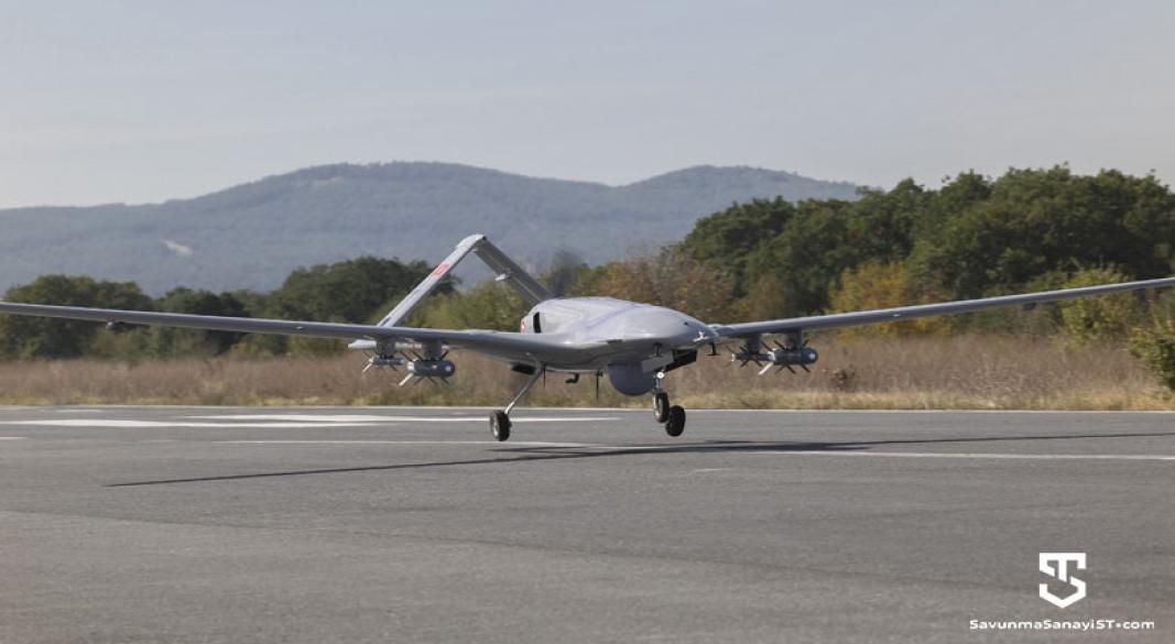 Bayraktar TB2 Silahlı İnsansız Hava Aracı (SİHA)